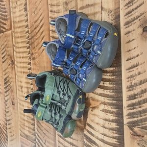 2 Pair Size 10 Keens